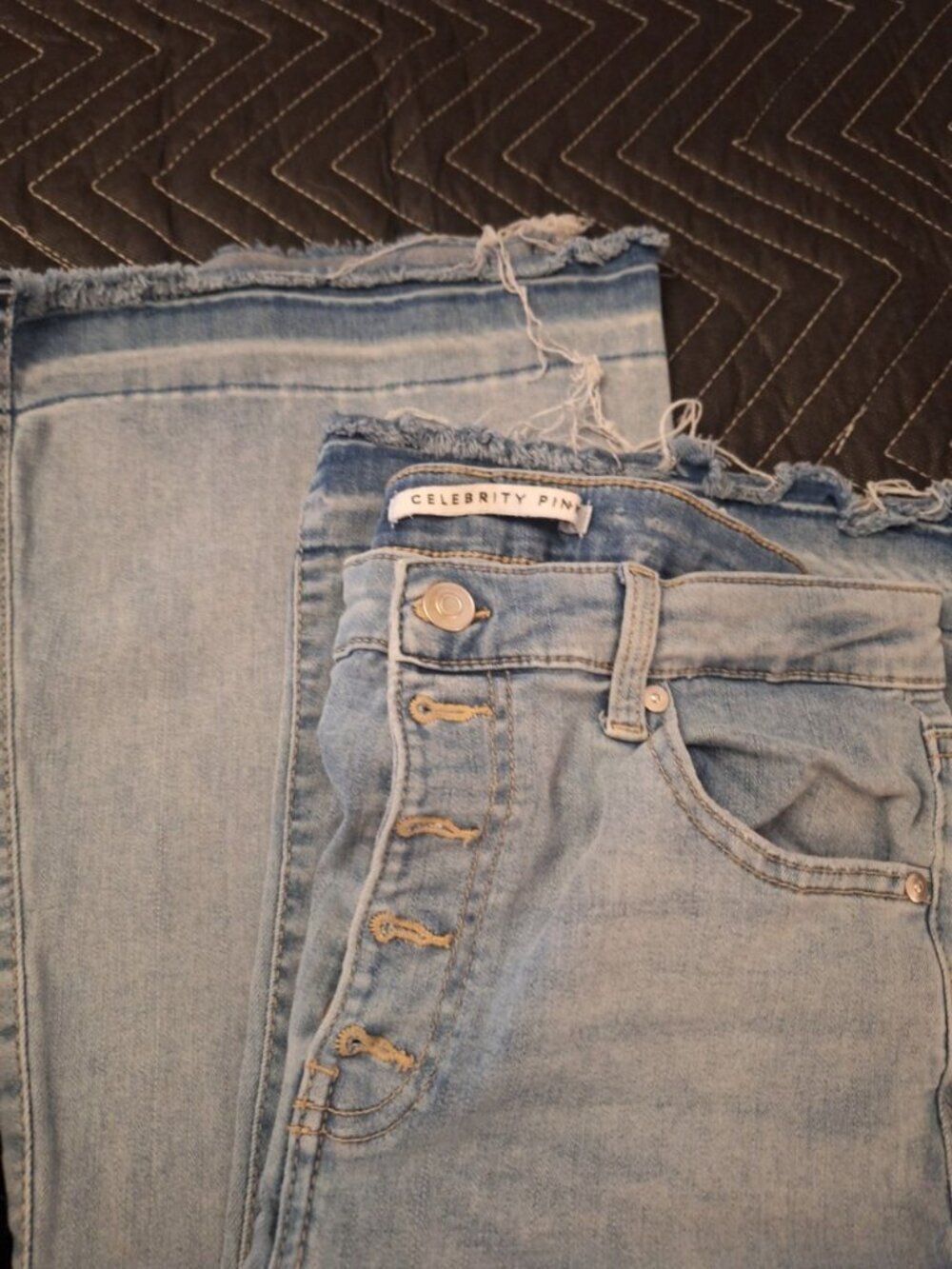 Lot of 2 Women’s Pants Brown Dress Pants & Light Wash Frayed Hem Jeans Mixed Sty - Picture 2 of 3